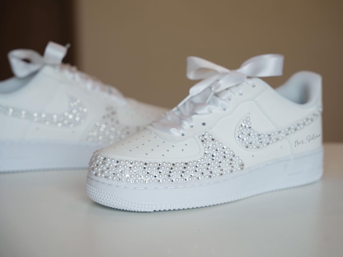 Custom Air Force 1 White Rhinestones And Pearls
