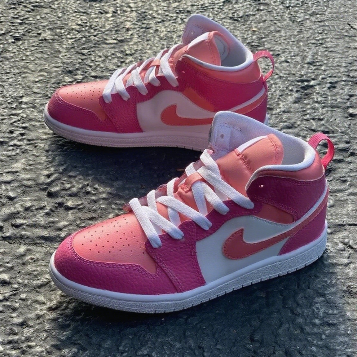 Custom Air Jordan 1 White And Baby Pink