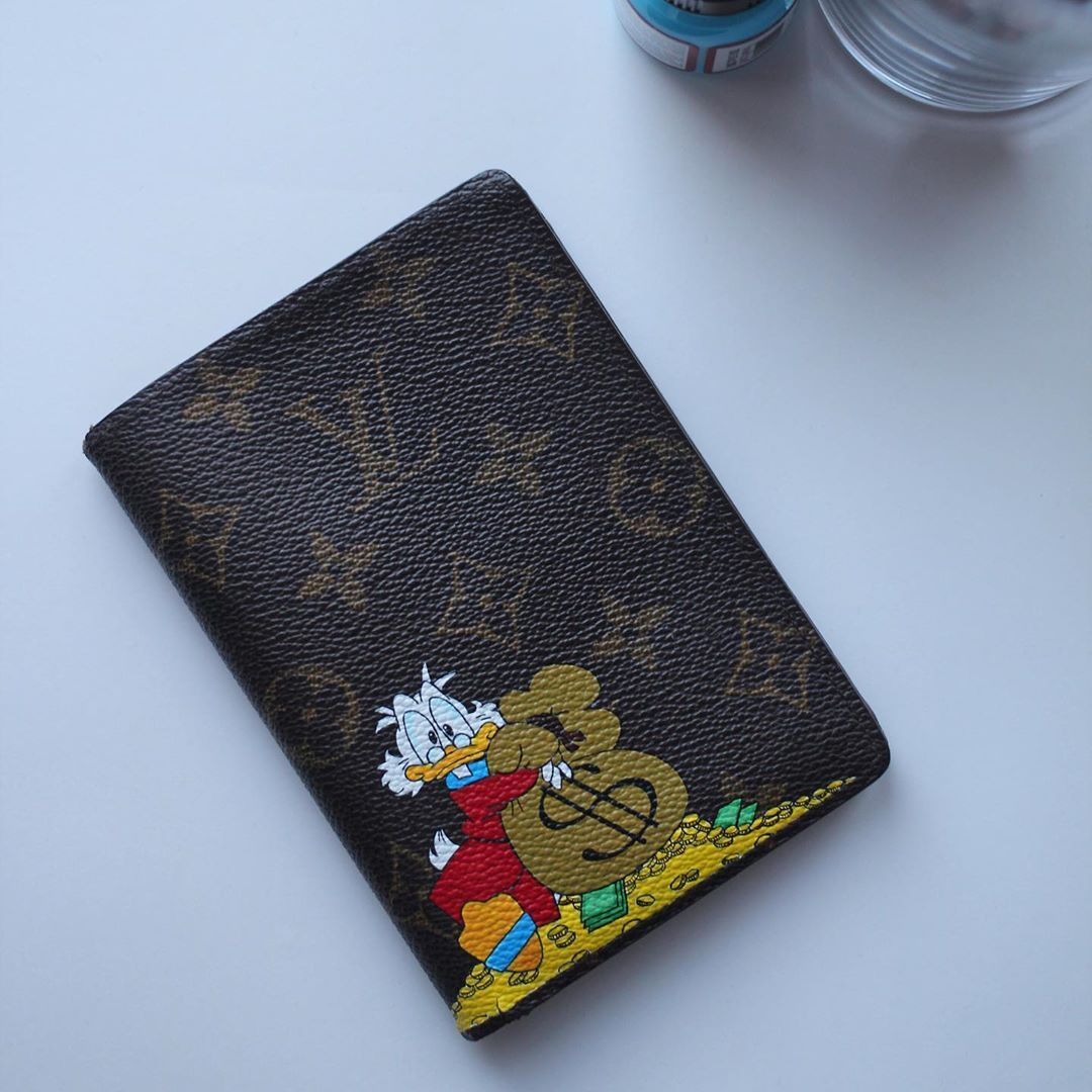 Personalized Wallet LV Cartoon Duck Pattern Brown Custom Wallet