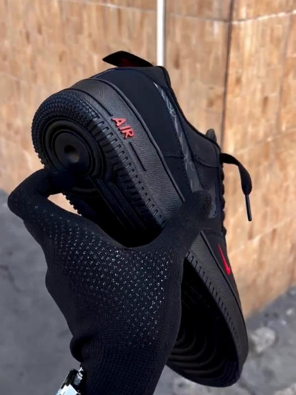 Pure Black Custom Sneakers Air Force 1