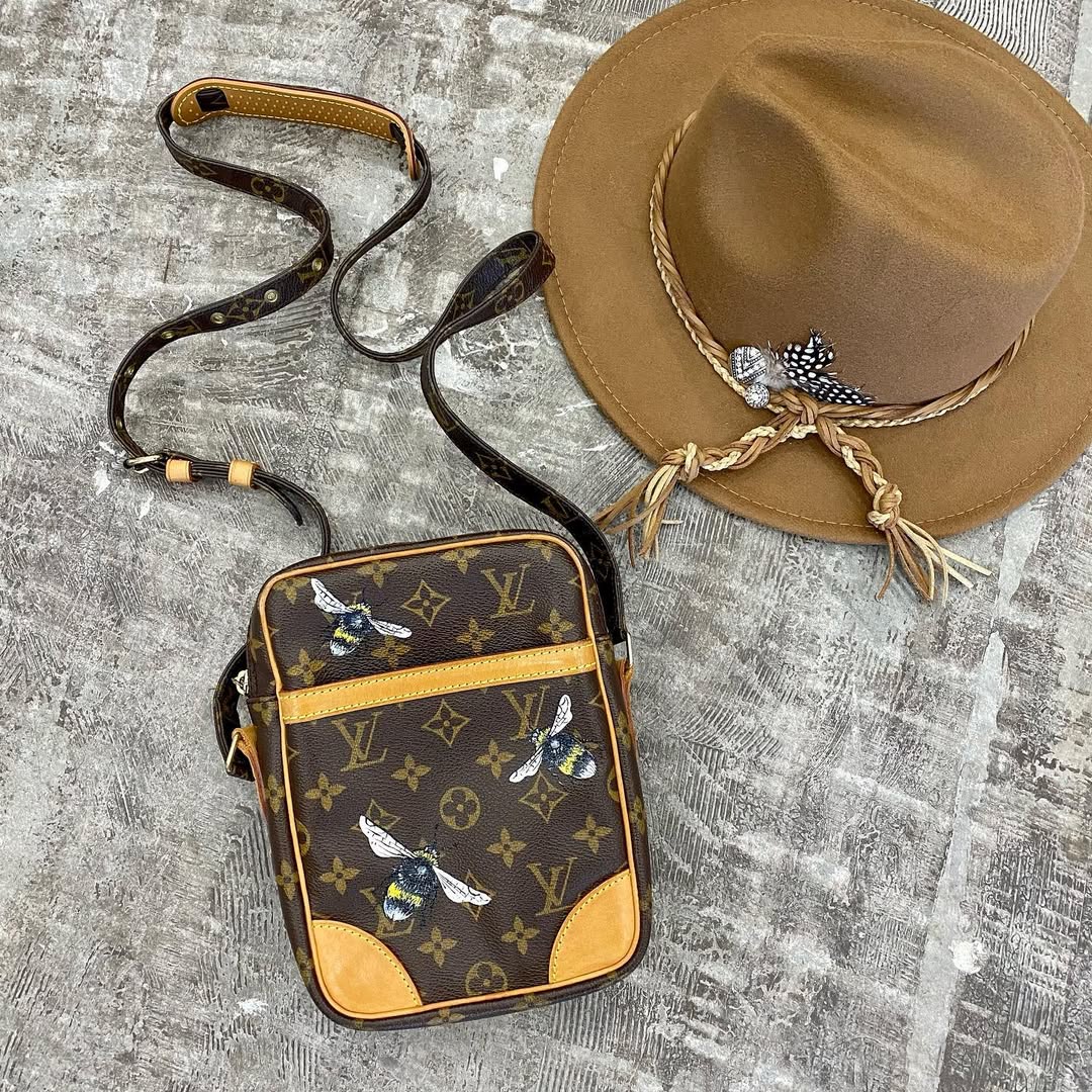 Hand Painted Bee Design Custom Crossbody Bag