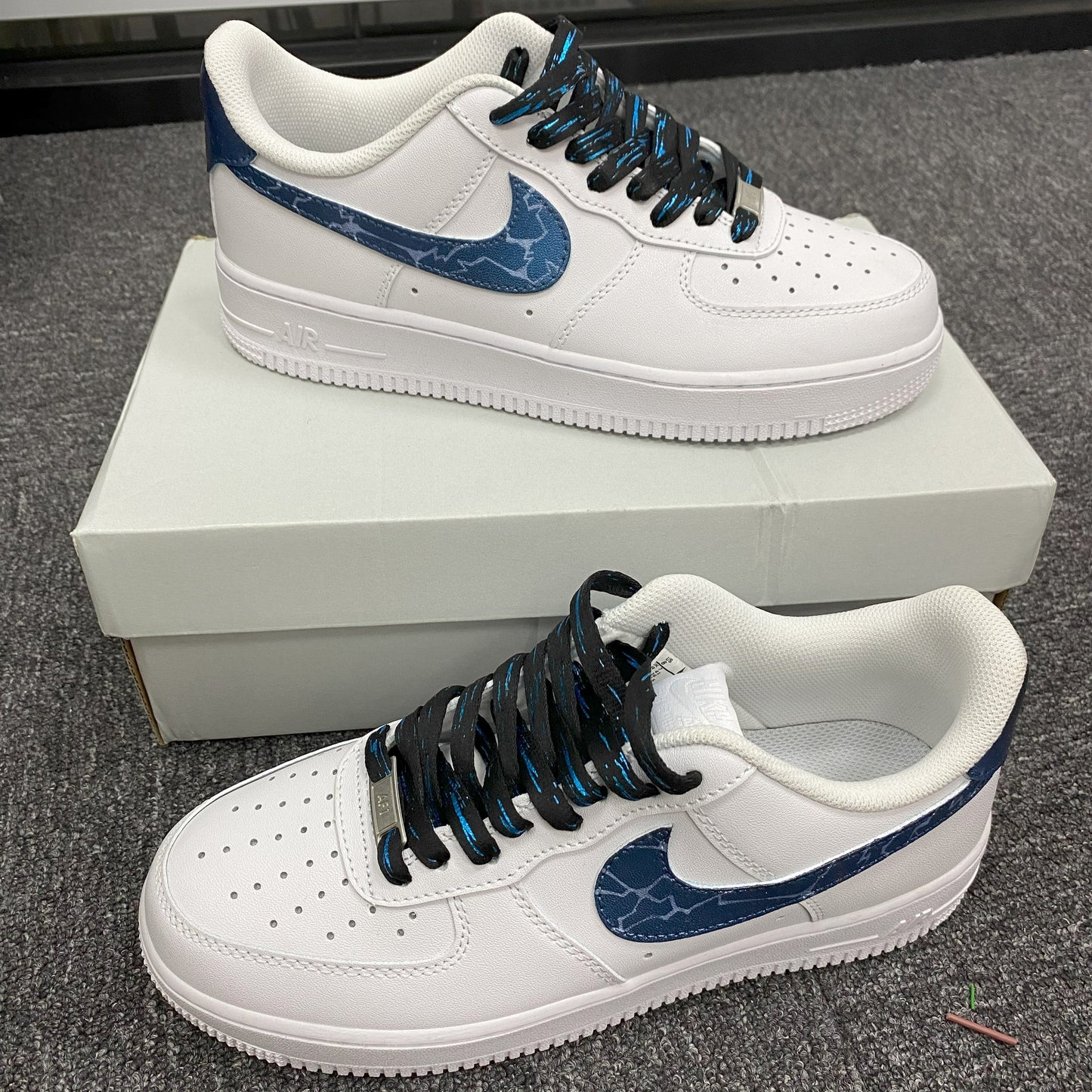 Custom Air Force 1 White And Blue With Cracked - Pattern