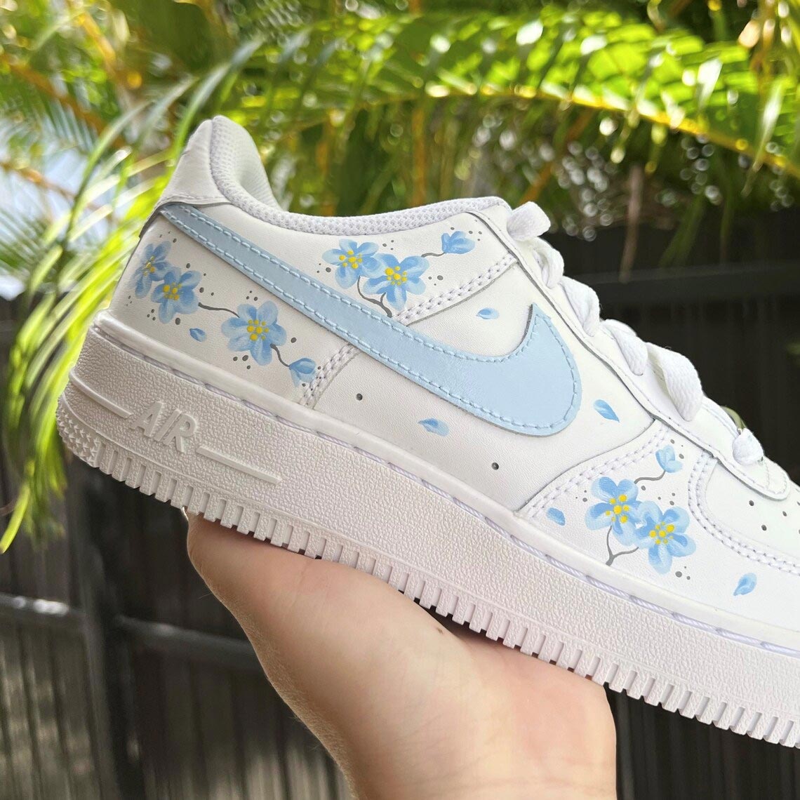 Custom Air Force 1 White Blue Floral