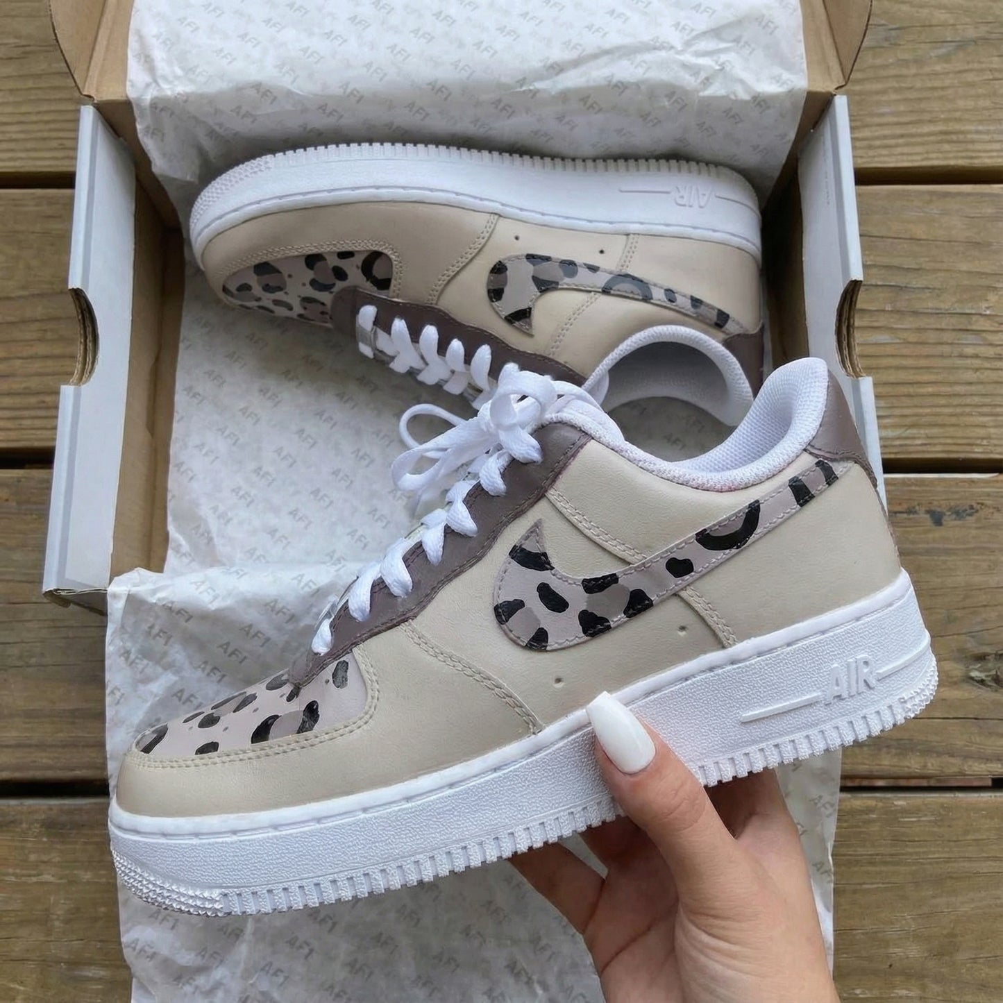 Retro Beige Leopard Print Custom AF 1s Shoes