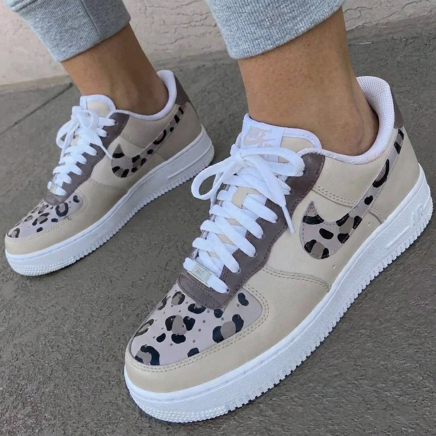 Retro Beige Leopard Print Custom AF 1s Shoes