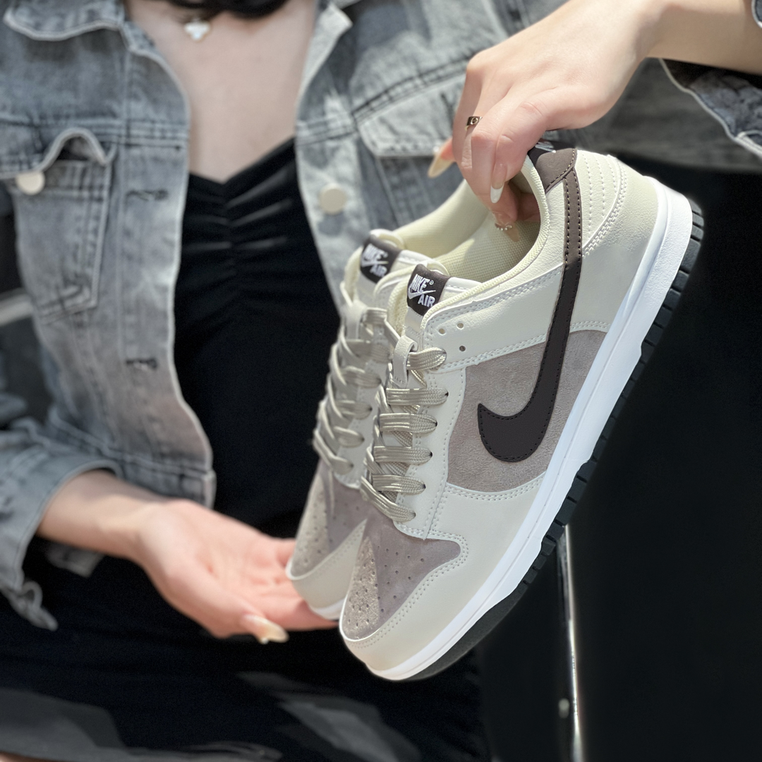 Retro Beige Custom Sneakers Nike Dunk