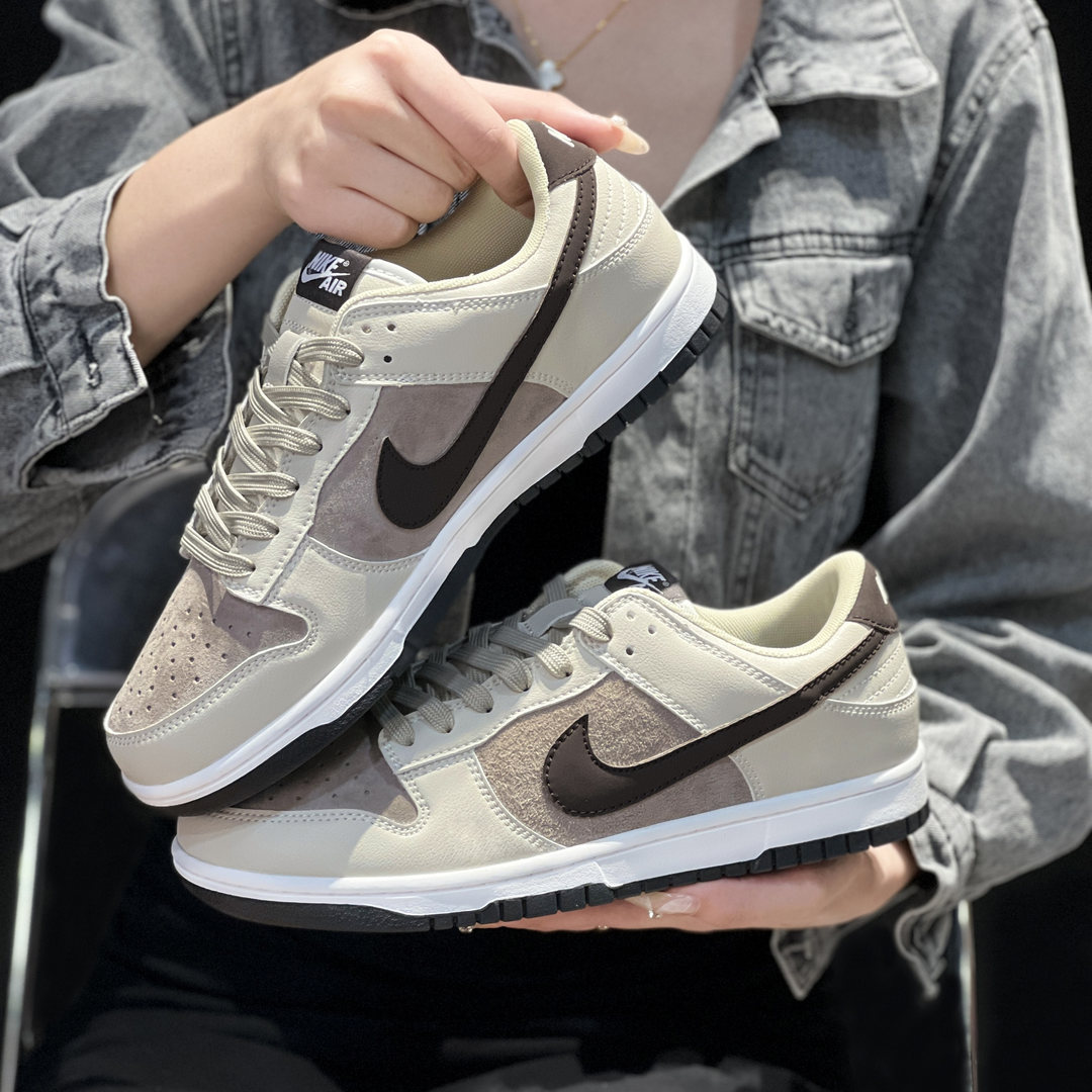 Retro Beige Custom Sneakers Nike Dunk