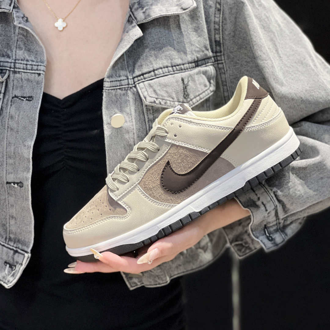 Retro Beige Custom Sneakers Nike Dunk